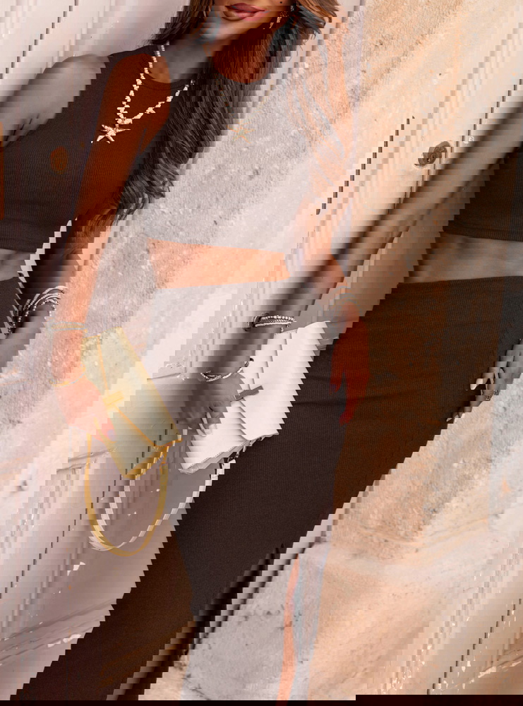 Czekoladowy prążkowany komplet top i...