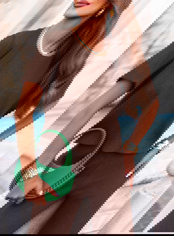 Czekoladowy komplet prążkowany bluzka...