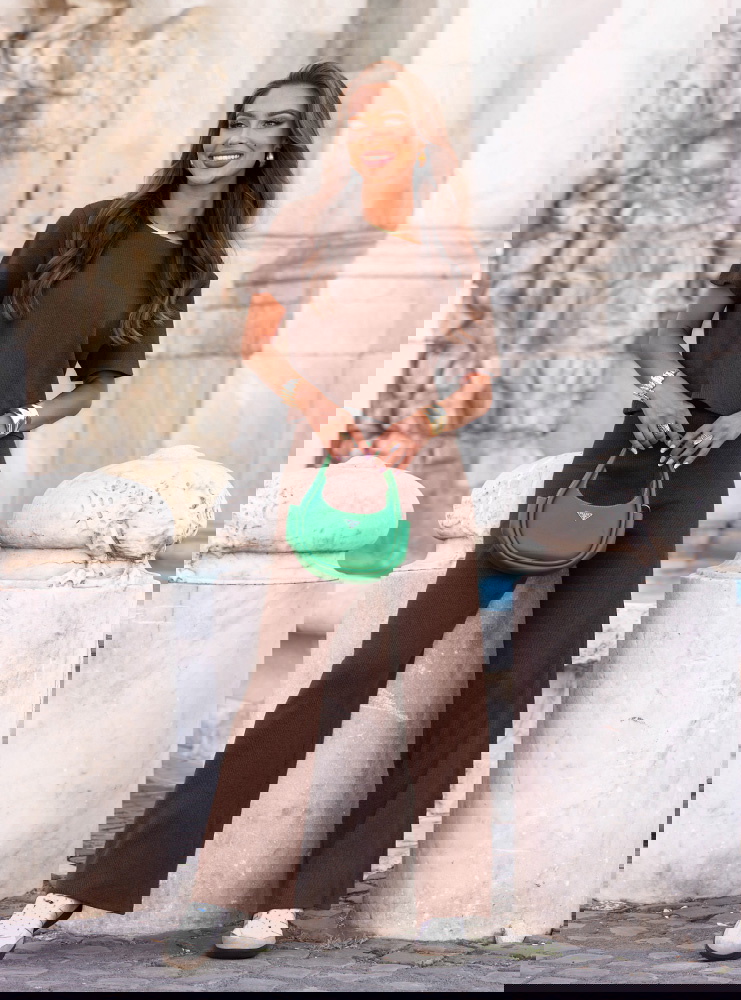 Czekoladowy komplet prążkowany bluzka...