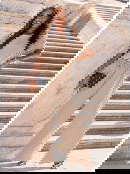 Beżowy komplet bluzka i... 2