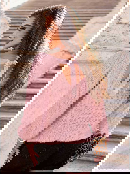 Sweter z wiązaniem na... 2