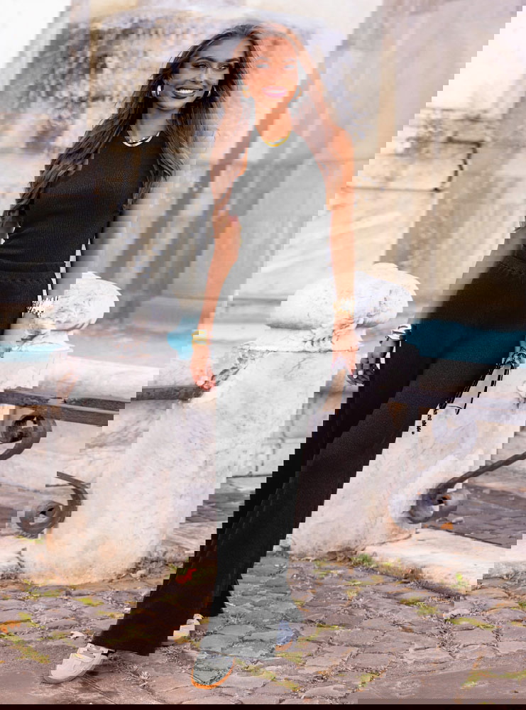 Czarny prążkowany komplet top i...