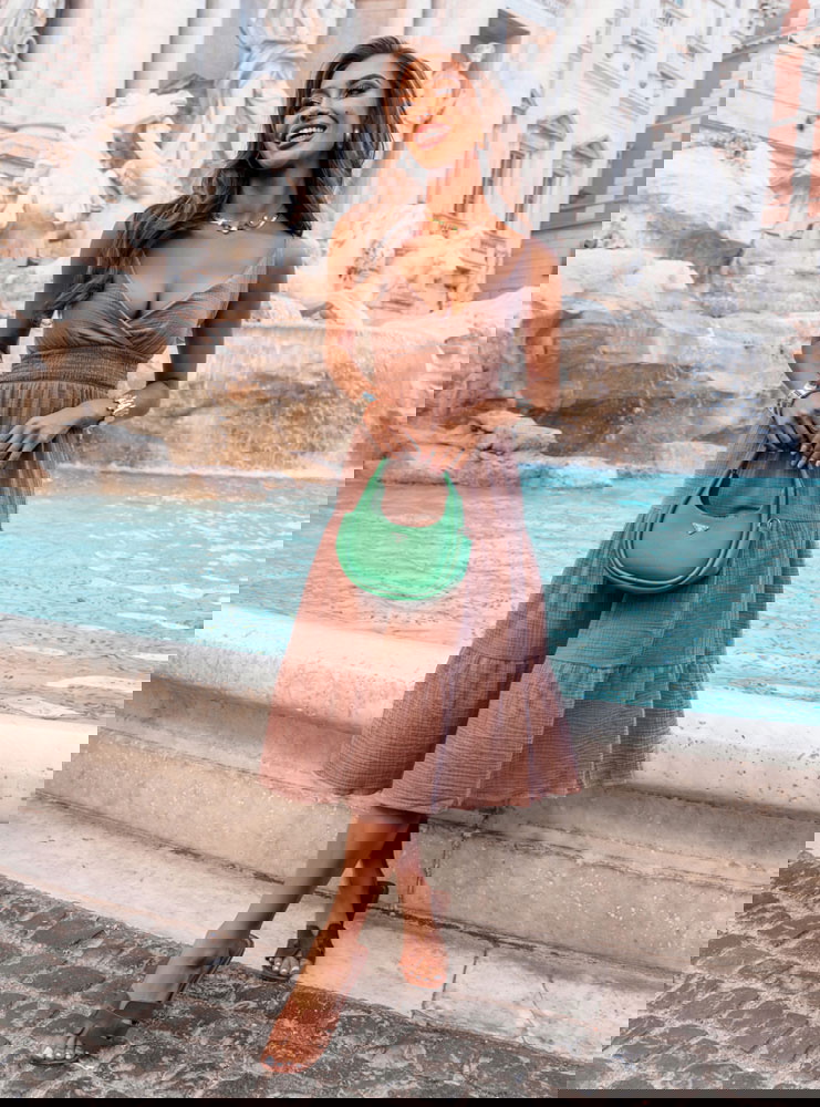 Muślinowa sukienka midi na...