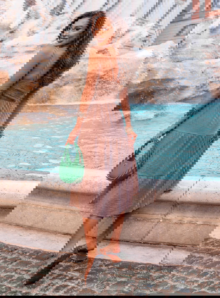 Muślinowa sukienka midi na...