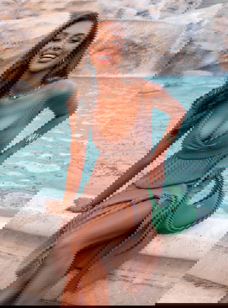 Muślinowa sukienka midi na...