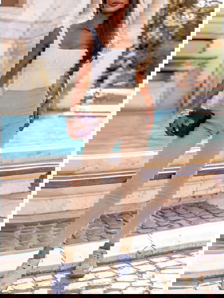 Beżowe prążkowane... 2