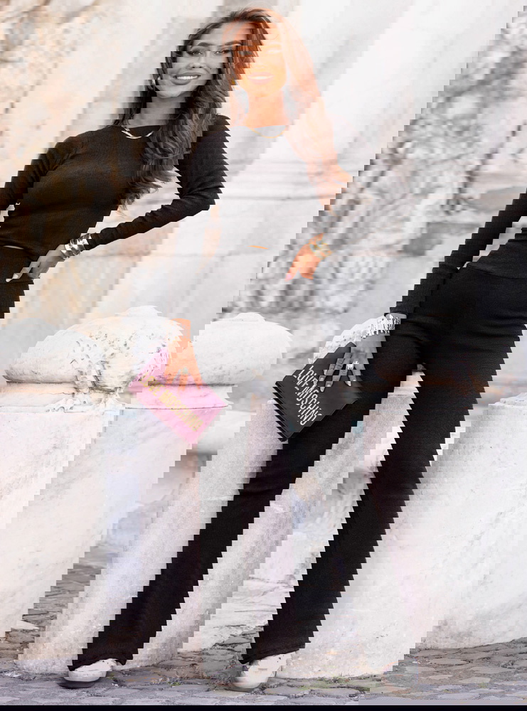 Czarny prążkowany komplet dopasowana...