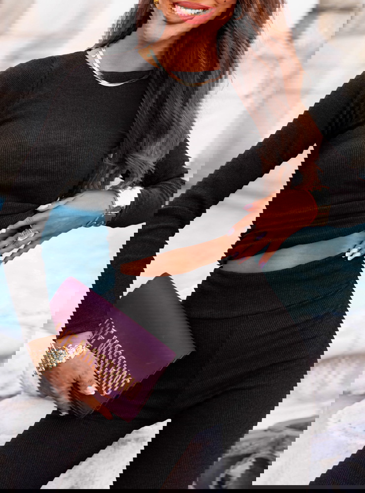 Czarny prążkowany komplet dopasowana...