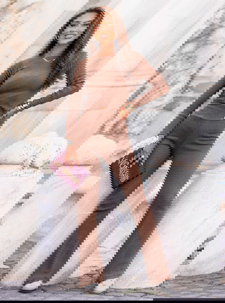 Prążkowany komplet dopasowana bluzka...