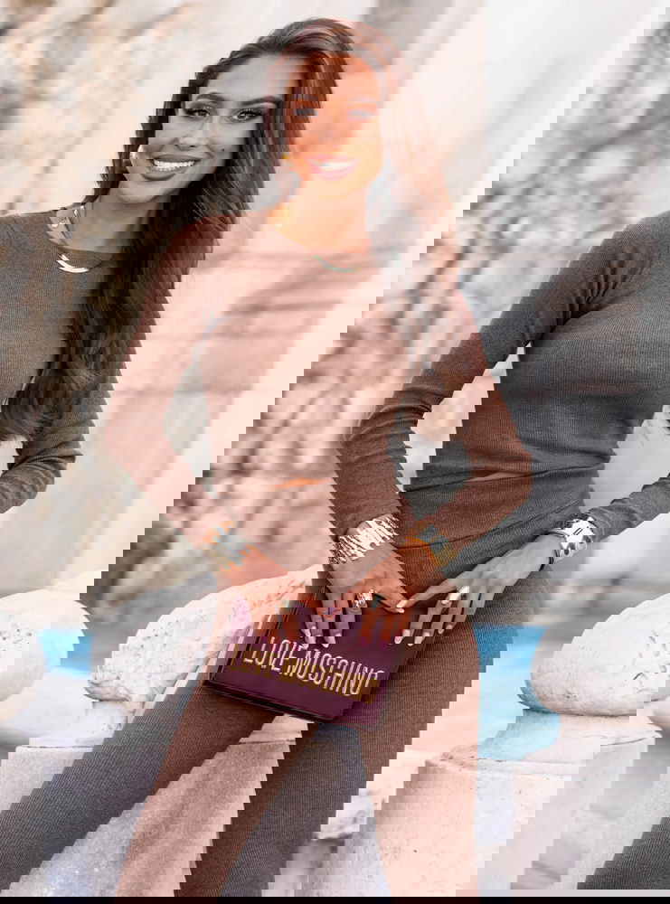 Prążkowany komplet dopasowana bluzka...