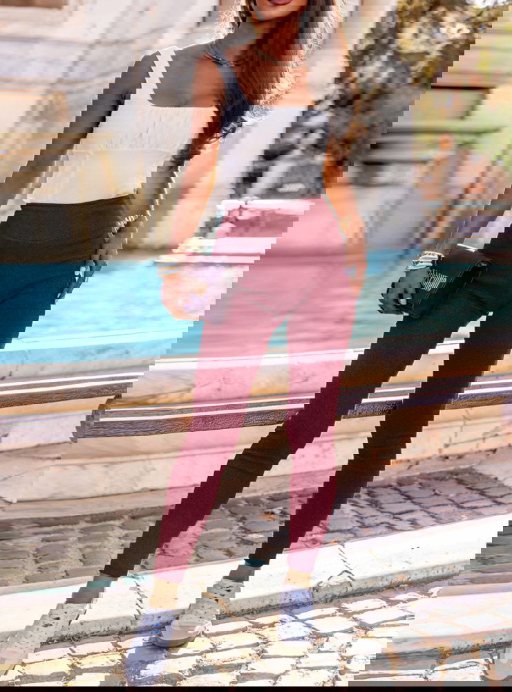 Bordowe prążkowane dopasowane...