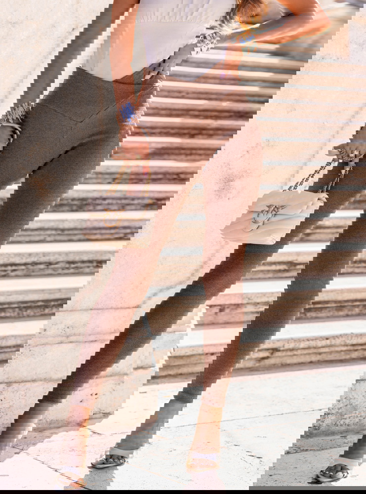 Prążkowane dopasowane legginsy Nillou...