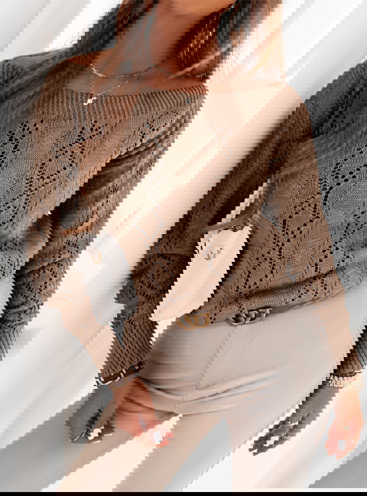 Ażurkowy sweter z dekoltem w łódkę...