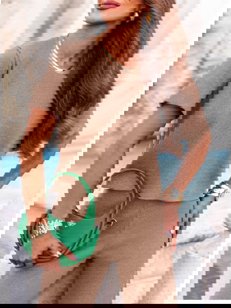 Beżowy komplet prążkowany... 2