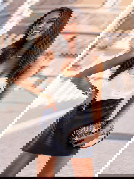 Biały prążkowany top na... 2