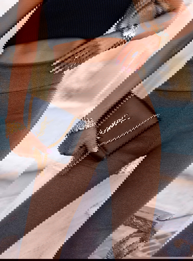 Prążkowane spodnie z rozszerzanymi...