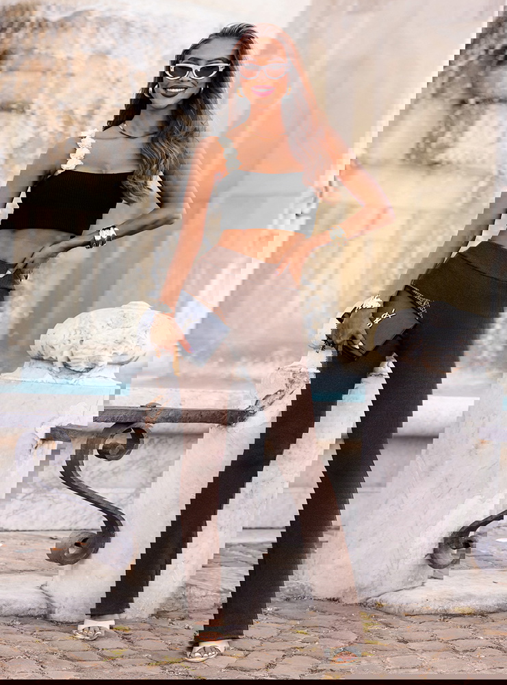 Czekoladowe prążkowane spodnie z...