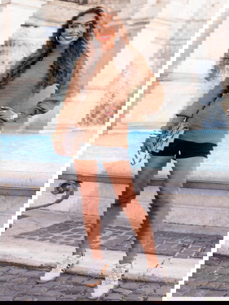 Sweter z półgolfem i... 2