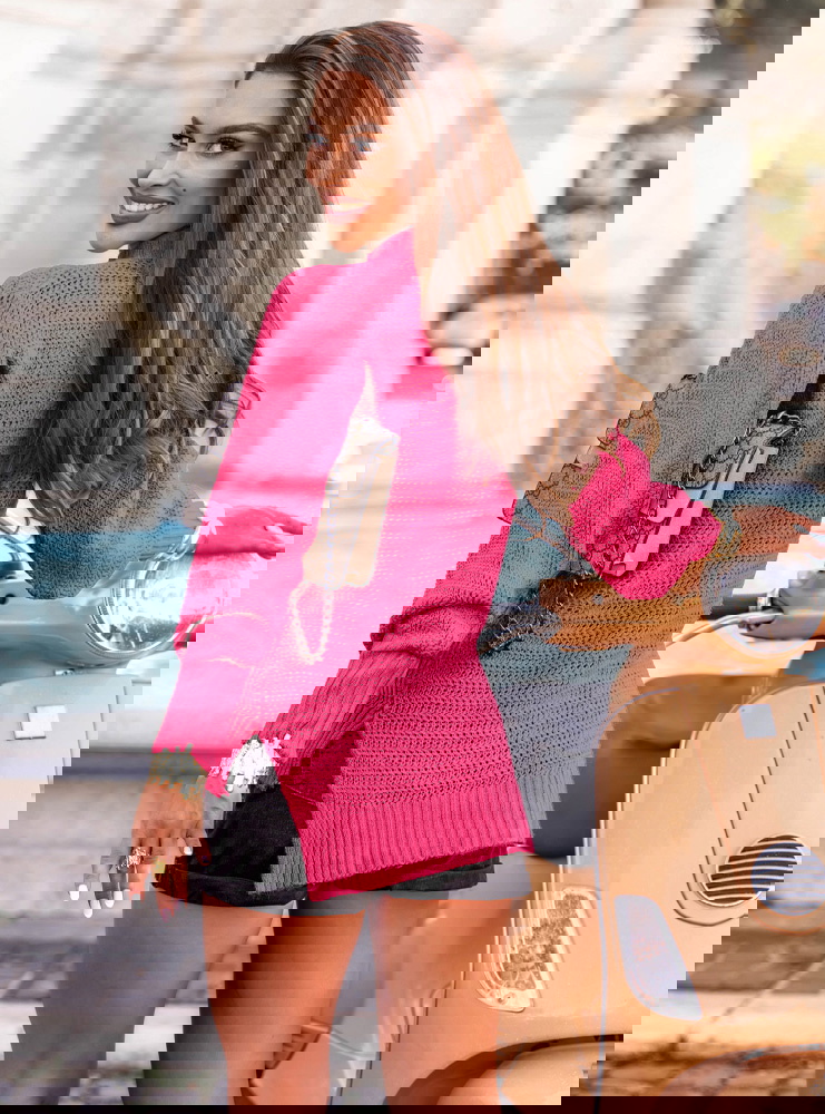 Sweter z półgolfem i długimi rękawami...