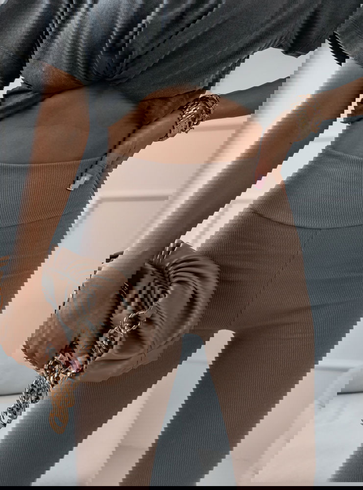 Prążkowane legginsy Stesha - mocha...