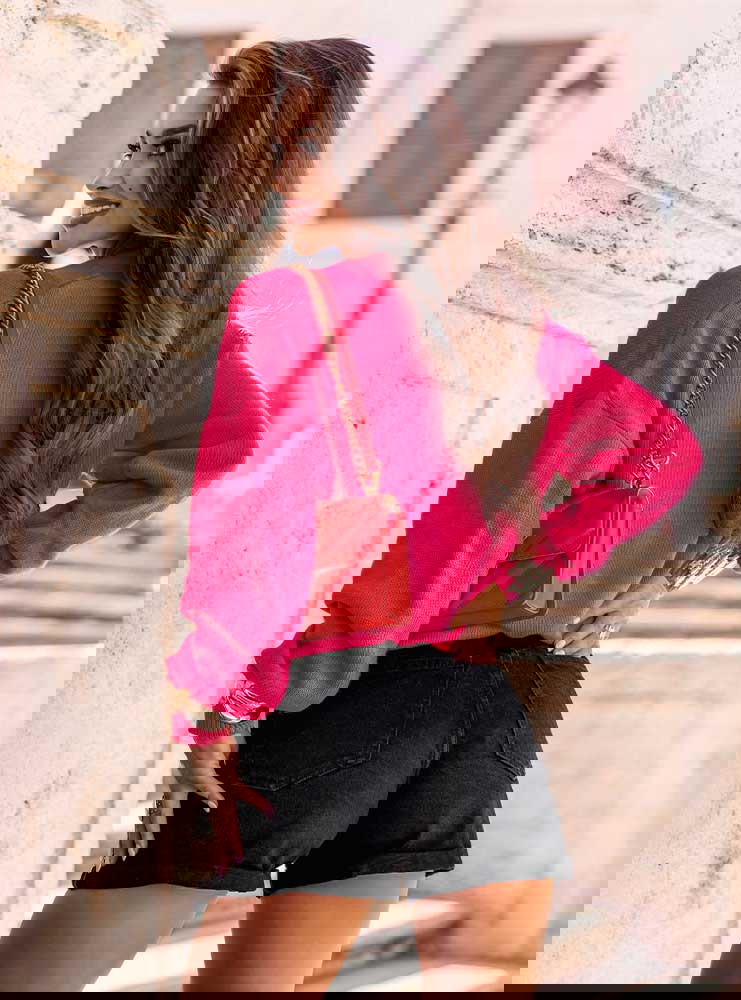 Sweter oversize z długimi rękawami...