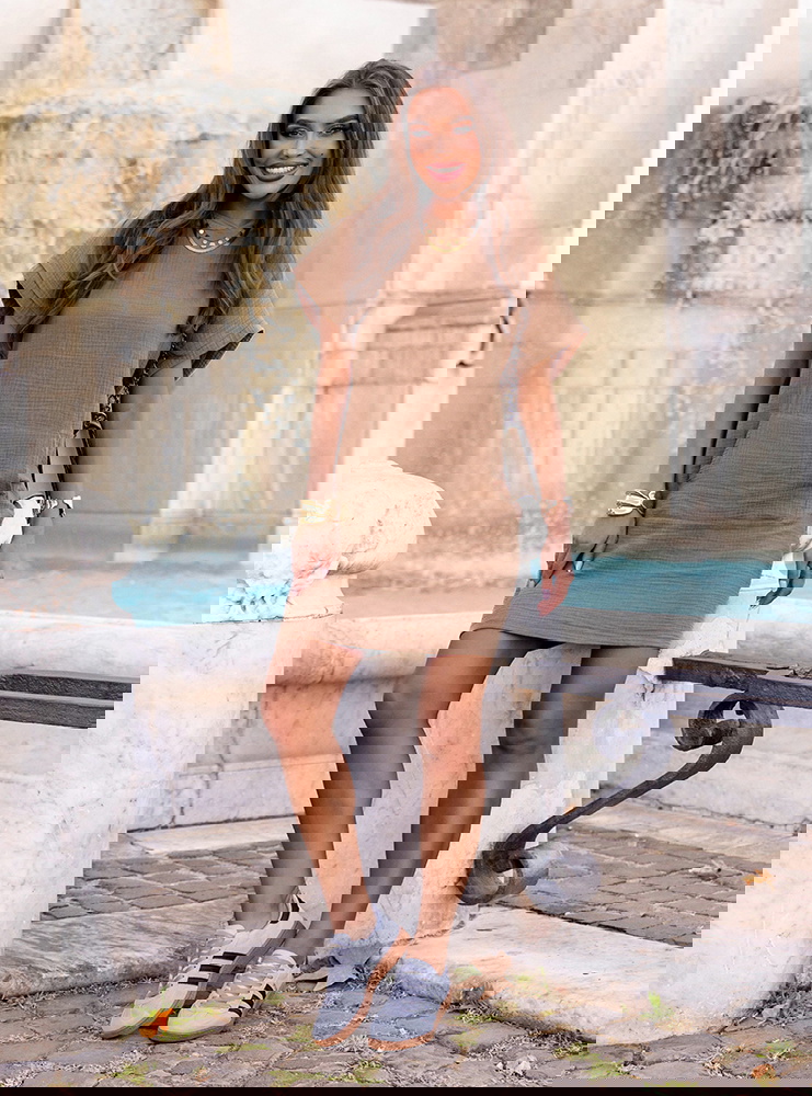 Muślinowa sukienka z kapturem...