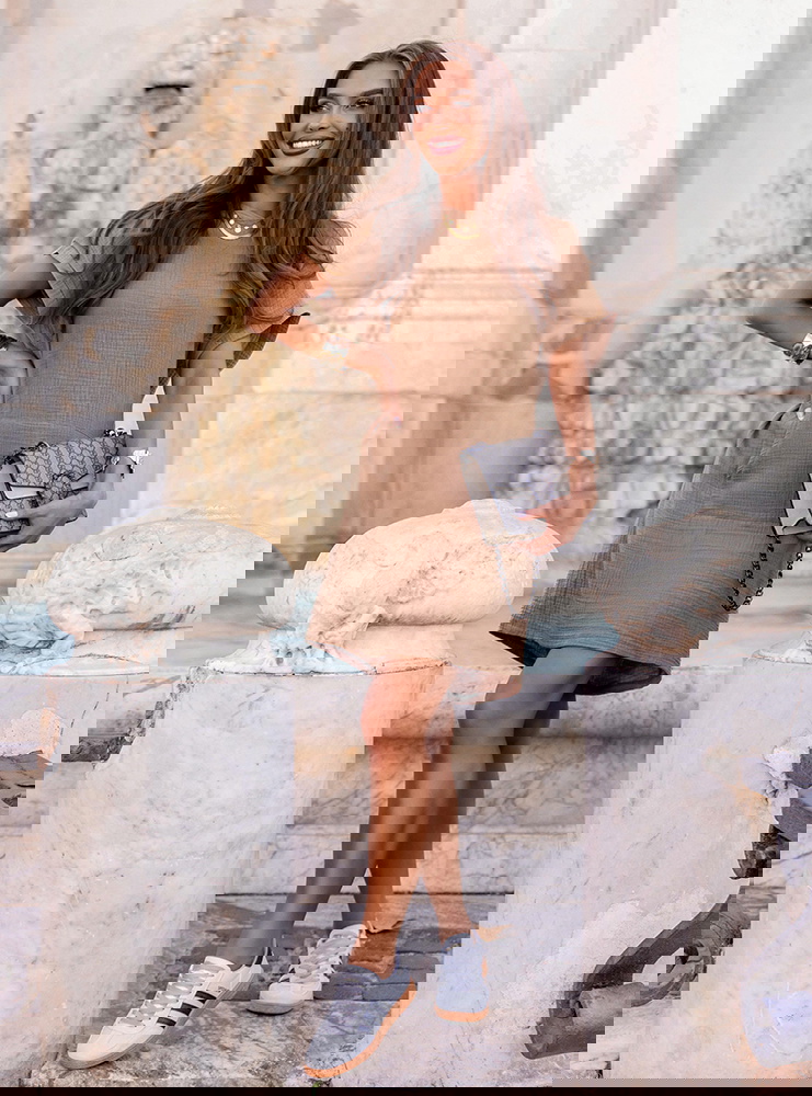 Muślinowa sukienka z kapturem...