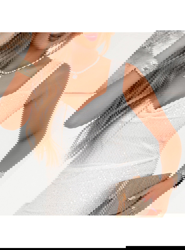 Biała długa cekinowa sukienka na...