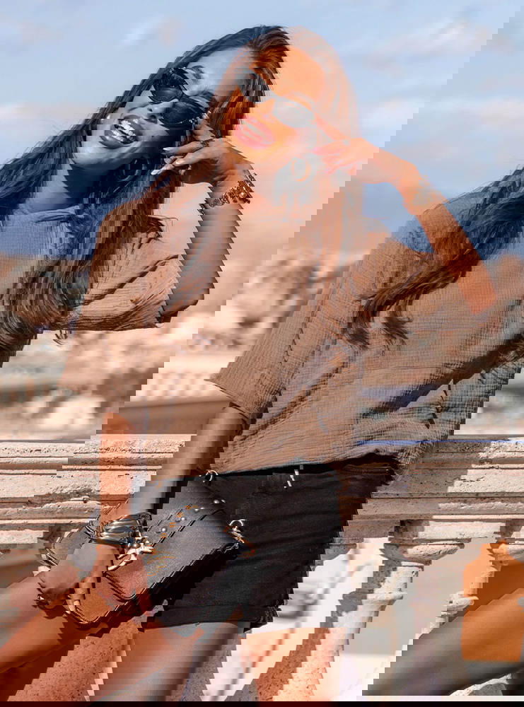 Muślinowa bluza kangurek z kapturem...