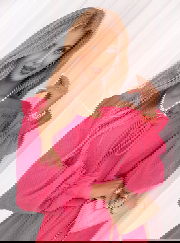 Różowy muślinowy kombinezon jak...