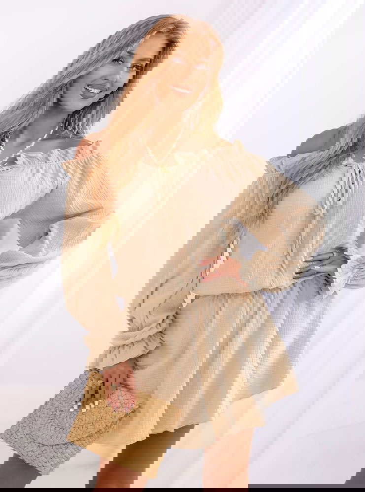 Beżowy muślinowy kombinezon jak...