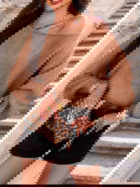 Sweter z wiązaniem na... 2