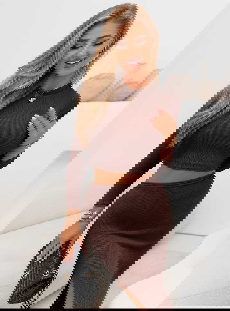 Czekoladowy prążkowany komplet...