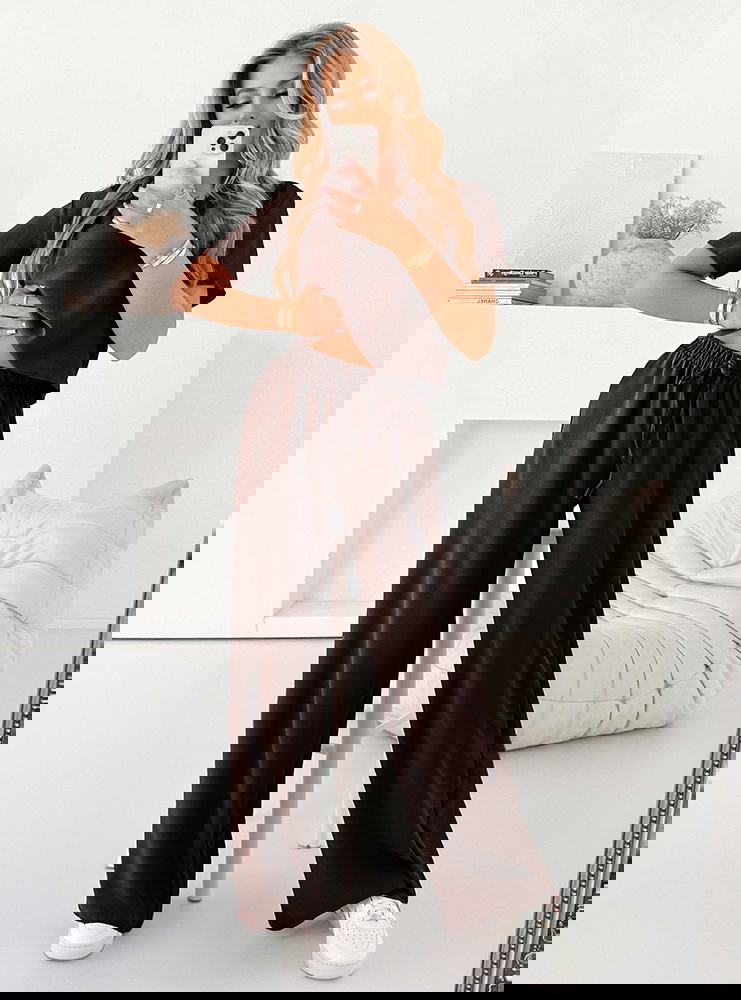 Czekoladowy komplet bluzka z krótkim...