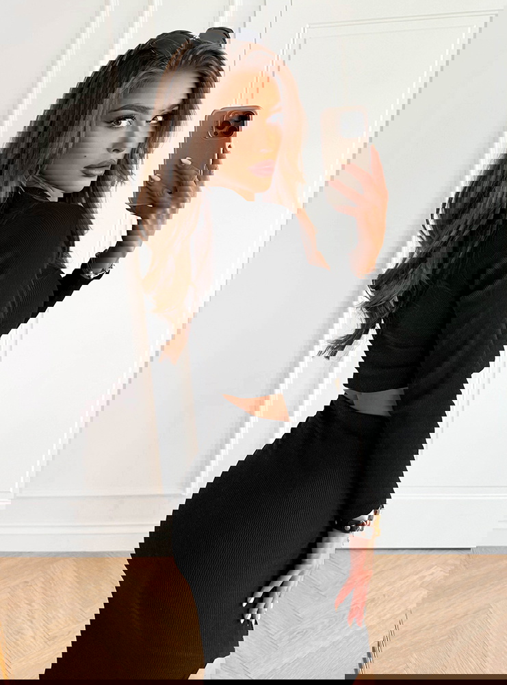 Czarny prążkowany komplet...