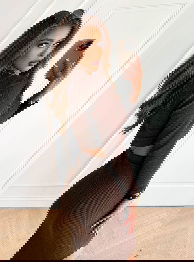 Czekoladowy prążkowany komplet...