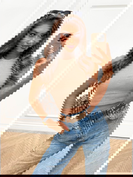 Beżowy prążkowany top na... 2