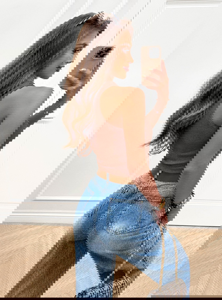 Prążkowany top na ramiączkach Bilanca...