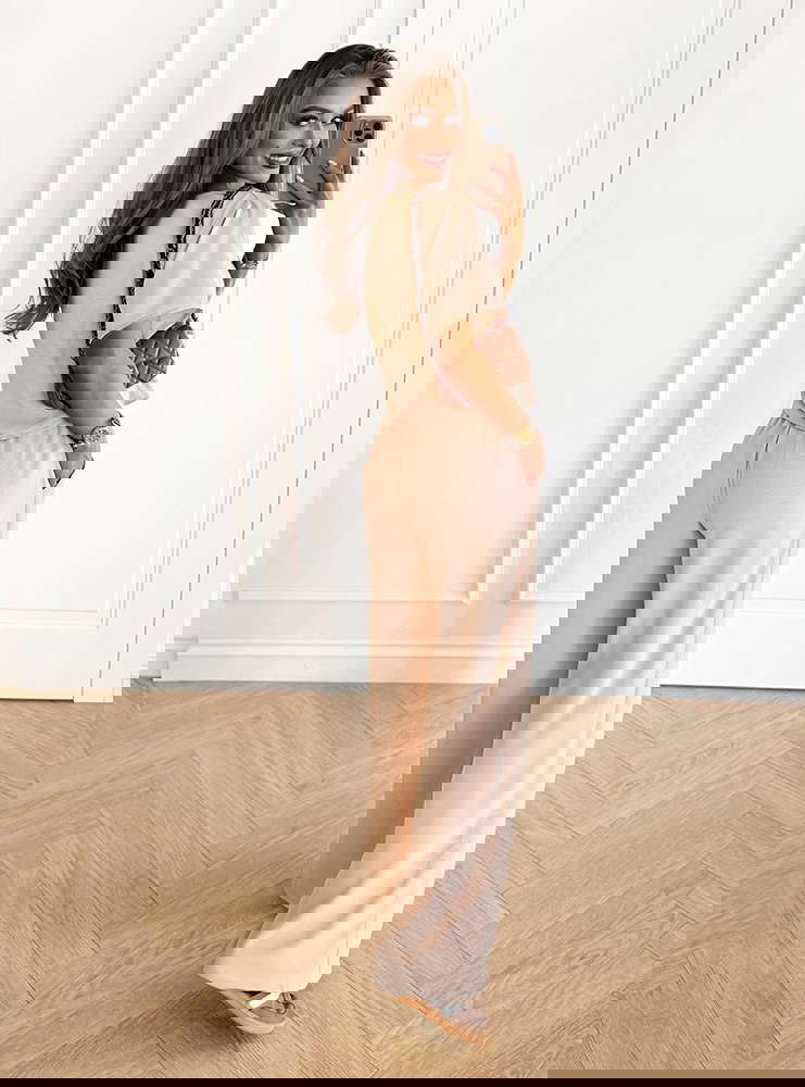 Beżowy komplet bluzka z krótkim...