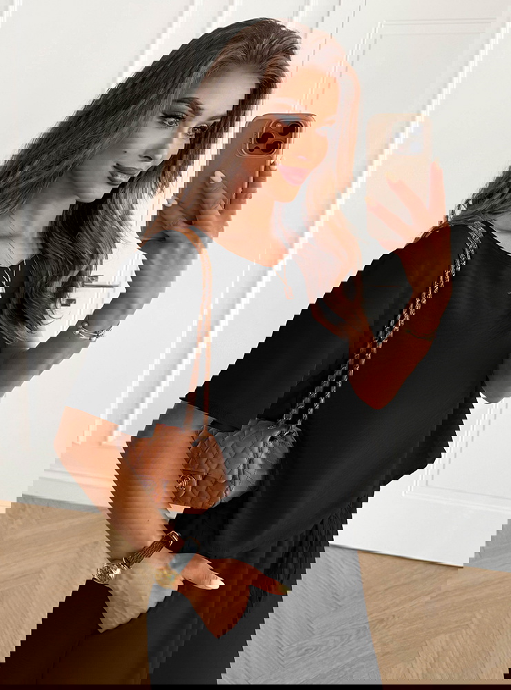 Czarny komplet bluzka z krótkim...