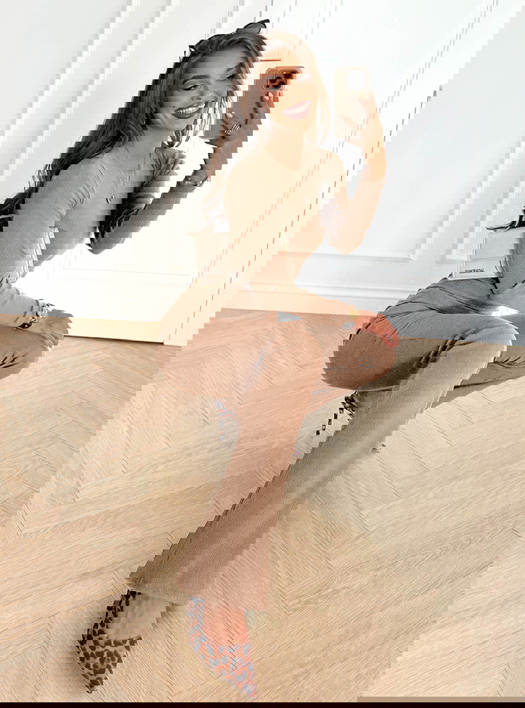 Beżowy prążkowany komplet dopasowana...