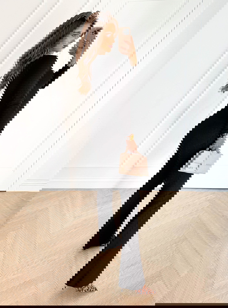 Czarny prążkowany komplet dopasowana...