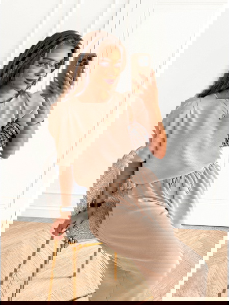 Beżowy komplet bluzka i...