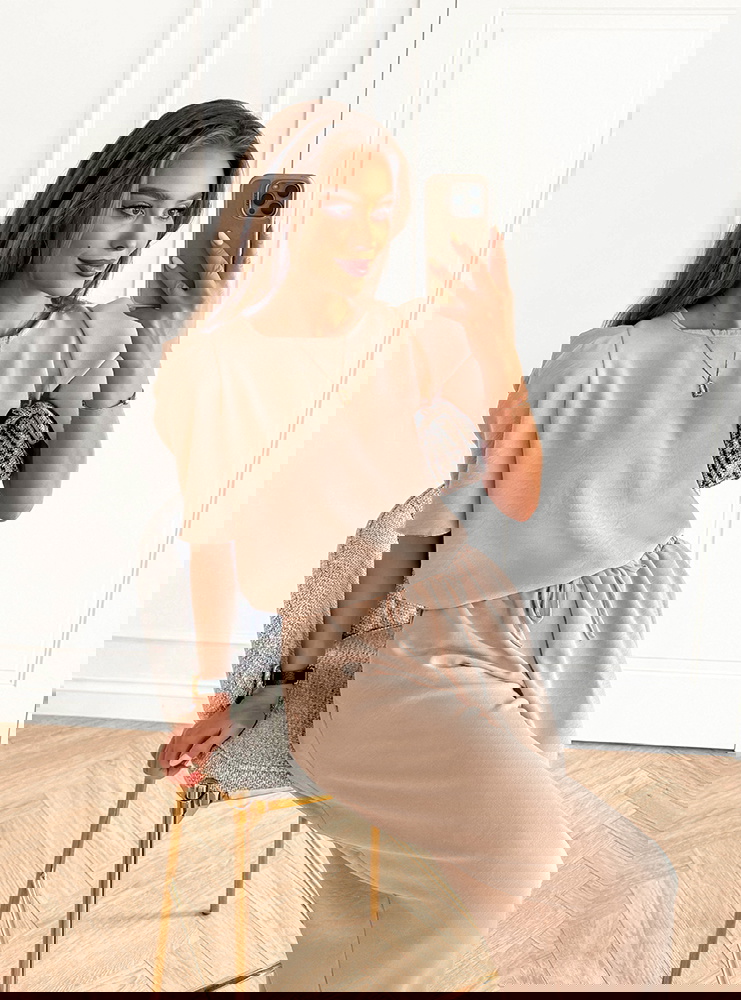 Beżowy komplet bluzka i szerokie...