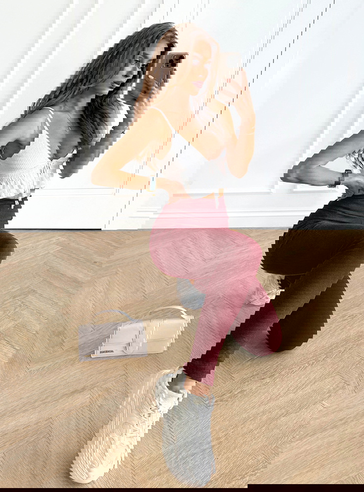 Bordowe prążkowane dopasowane...