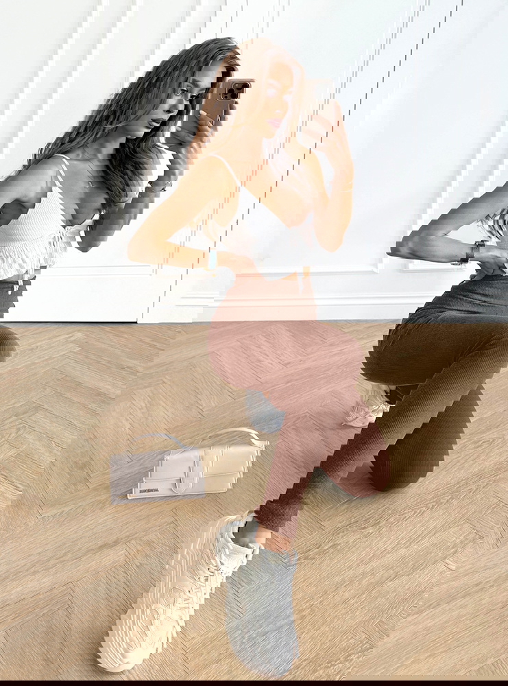 Prążkowane dopasowane legginsy...