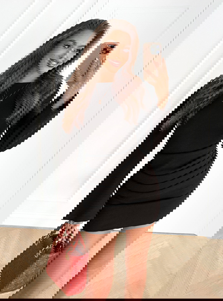 Czarna prążkowana sukienka mini Lovelie