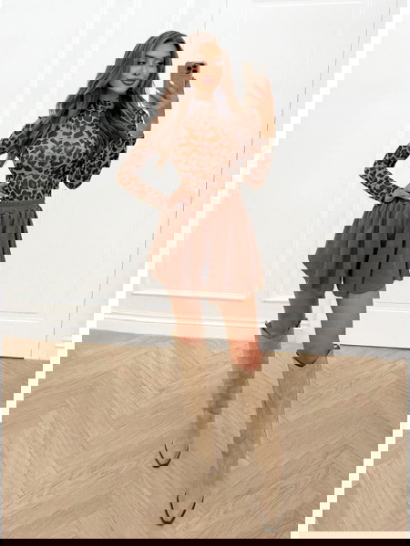 Prążkowane spodenki z gumką... 2