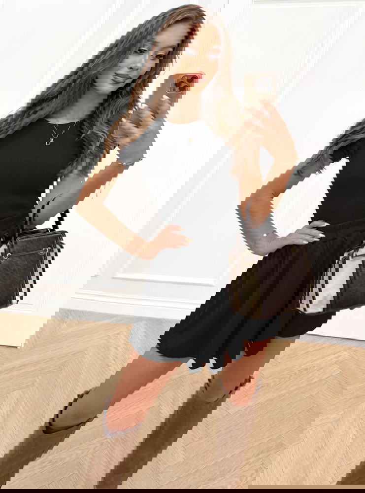 Czarny komplet prążkowany bluzka i...