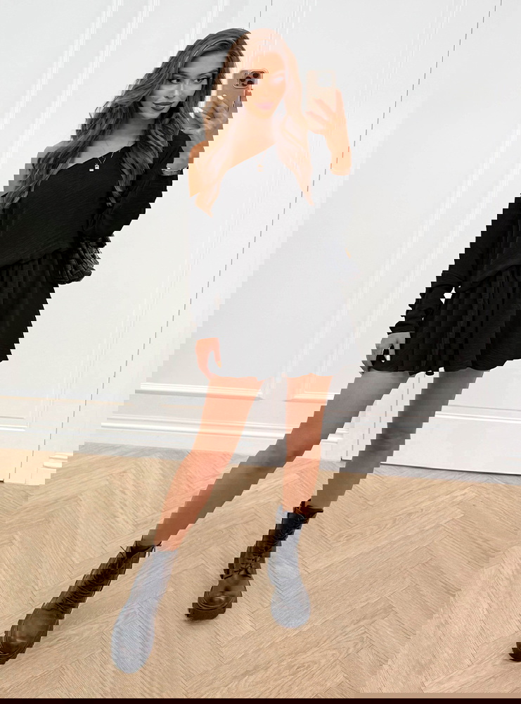 Czarny kombinezon jak sukienka Savvia